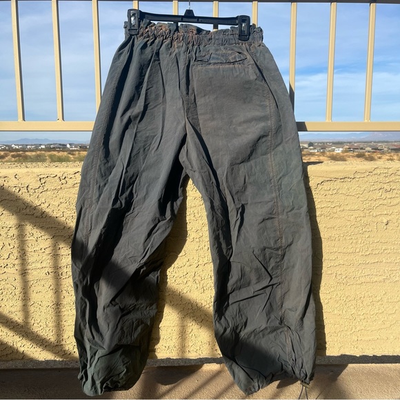 Urban Outfitters Parachute Pants - Picture 5 of 5